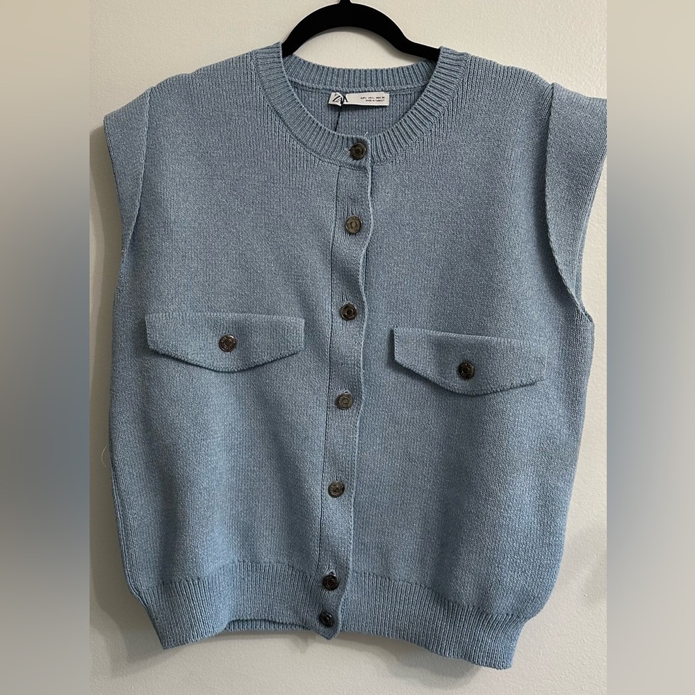 Zara Blue Sleeveless Button-Up Cardigan
